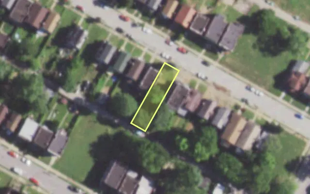Aerial view of 5828 HIGHLAND AV — vacant lot, St. Louis with approximate parcel outline