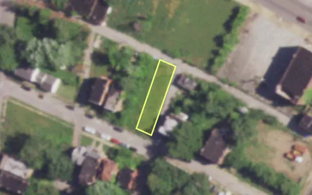 Aerial view of 4731 NEWCOMB PL — vacant lot, St. Louis with approximate parcel outline