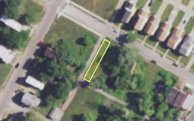 Aerial view of 4236 GARFIELD AV — vacant lot, St. Louis with approximate parcel outline