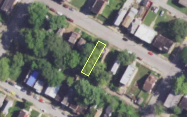 Aerial view of 4270 KOSSUTH AV — vacant lot, St. Louis with approximate parcel outline