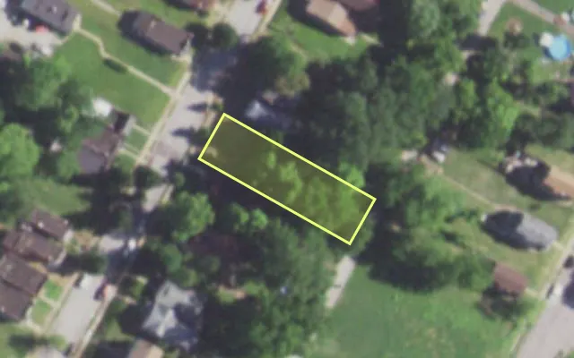 Aerial view of 2550 SEMPLE AV — vacant lot, St. Louis with approximate parcel outline