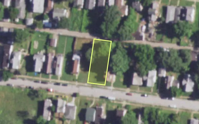 Aerial view of 919 ELIAS AV — vacant lot, St. Louis with approximate parcel outline