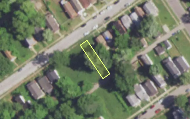 Aerial view of 5252 BEACON AV — vacant lot, St. Louis with approximate parcel outline