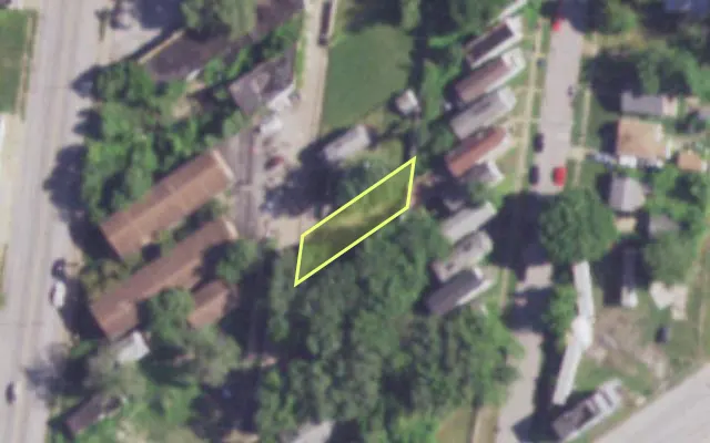 Aerial view of 8432 LOWELL LA — vacant lot, St. Louis with approximate parcel outline