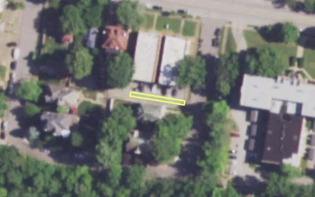 Aerial view of 1715 PENNSYLVANIA AV — vacant lot, St. Louis with approximate parcel outline
