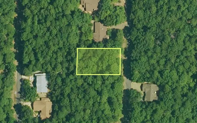 Aerial view of GARLAND County parcel 64827 — Arkansas post-auction with approximate parcel outline