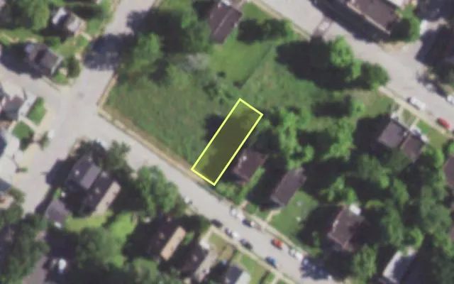 Aerial view of 5881 ROMAINE PL — vacant lot, St. Louis with approximate parcel outline