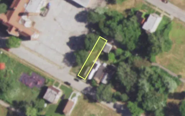 Aerial view of 4579 COTTAGE AV — vacant lot, St. Louis with approximate parcel outline