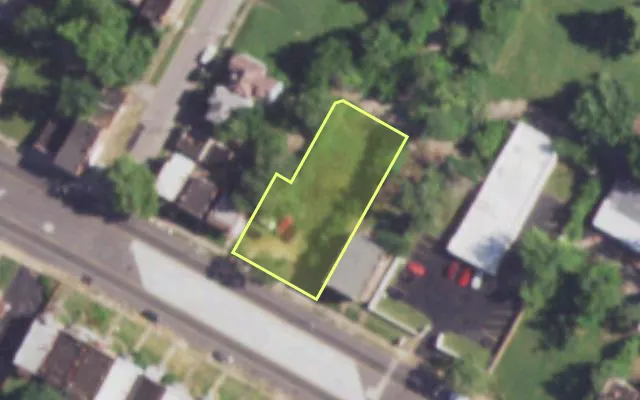 Aerial view of 4547 NATURAL BRIDGE AV — vacant lot, St. Louis with approximate parcel outline