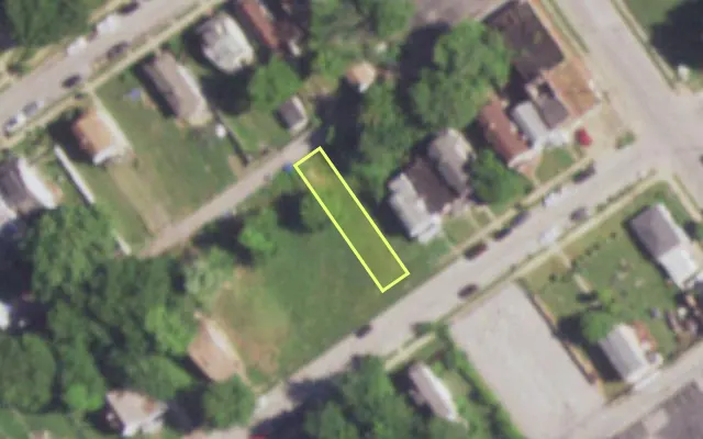 Aerial view of 4947 CLAXTON AV — vacant lot, St. Louis with approximate parcel outline