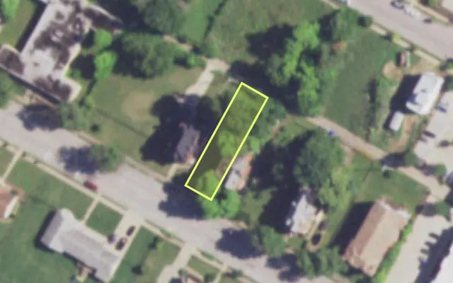 Aerial view of 3941 WEST BELLE PL — vacant lot, St. Louis with approximate parcel outline