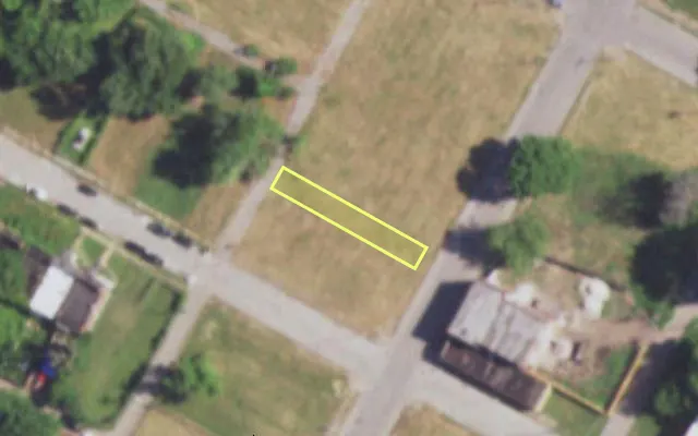 Aerial view of 2607 N TAYLOR AV — vacant lot, St. Louis with approximate parcel outline