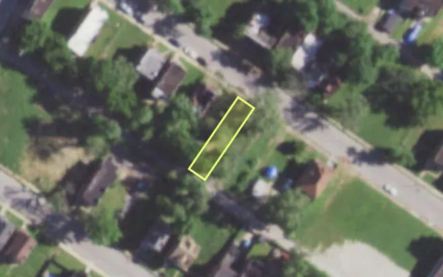 Aerial view of 5956 LOTUS AV — vacant lot, St. Louis with approximate parcel outline