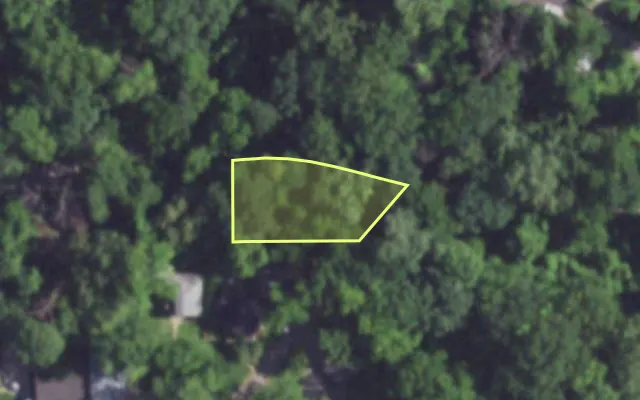 Aerial view of 9755 E LOOKOUT CT — vacant lot, St. Louis with approximate parcel outline