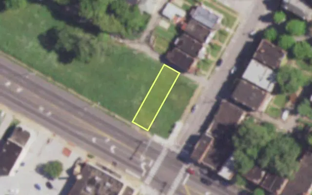 Aerial view of 4805 NATURAL BRIDGE AV — vacant lot, St. Louis with approximate parcel outline