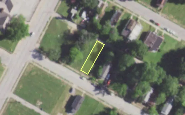 Aerial view of 5749 KENNERLY AV — vacant lot, St. Louis with approximate parcel outline