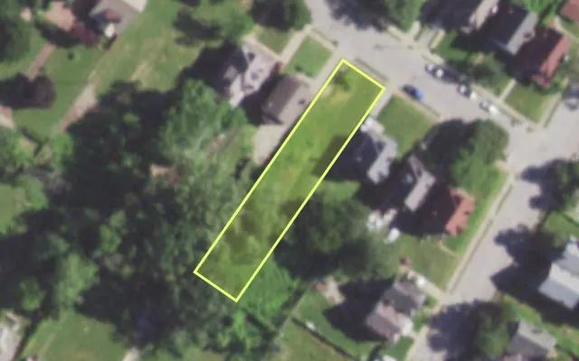 Aerial view of 5816 JULIAN AV — vacant lot, St. Louis with approximate parcel outline