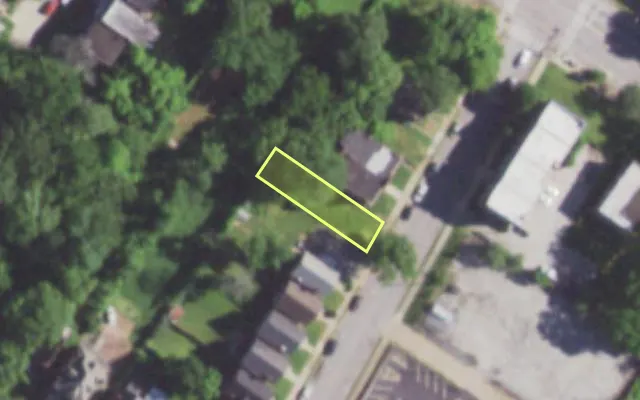 Aerial view of 1279 HAMILTON BLVD — vacant lot, St. Louis with approximate parcel outline