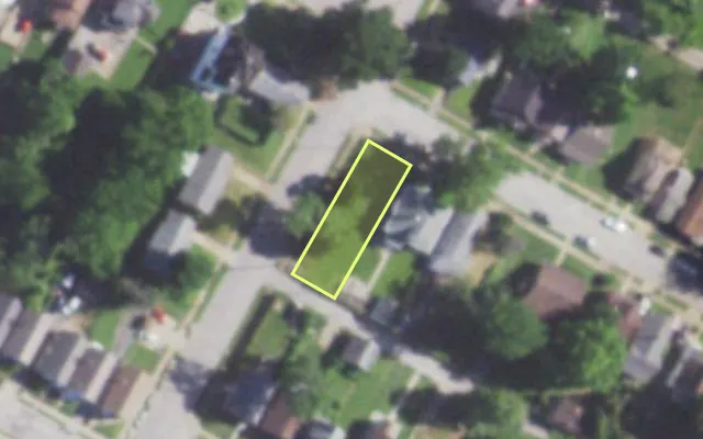 Aerial view of 5984 LALITE AV — vacant lot, St. Louis with approximate parcel outline