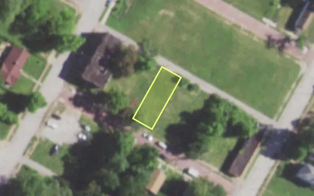 Aerial view of 5567 TERRY AV — vacant lot, St. Louis with approximate parcel outline
