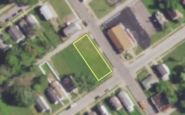 Aerial view of 5275 GILMORE AV — vacant lot, St. Louis with approximate parcel outline