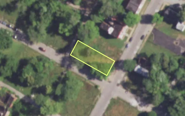 Aerial view of 1703 ANNIE MALONE DR — vacant lot, St. Louis with approximate parcel outline