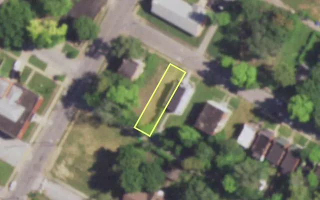Aerial view of 4662 ST FERDINAND AV — vacant lot, St. Louis with approximate parcel outline