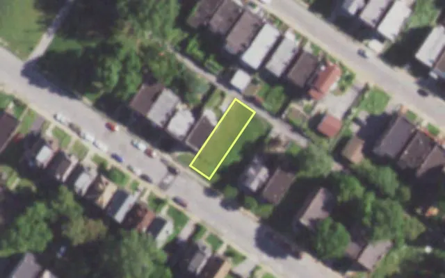 Aerial view of 5959 MINERVA AV — vacant lot, St. Louis with approximate parcel outline