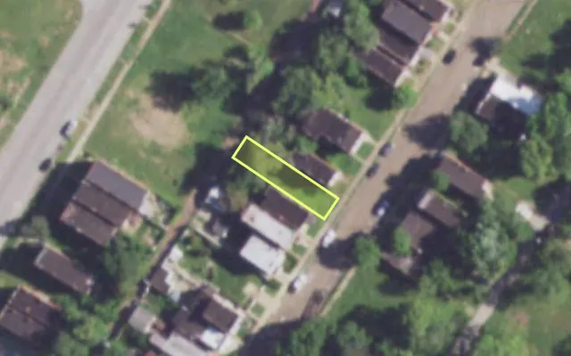 Aerial view of 4227 COLLEGE AV — vacant lot, St. Louis with approximate parcel outline