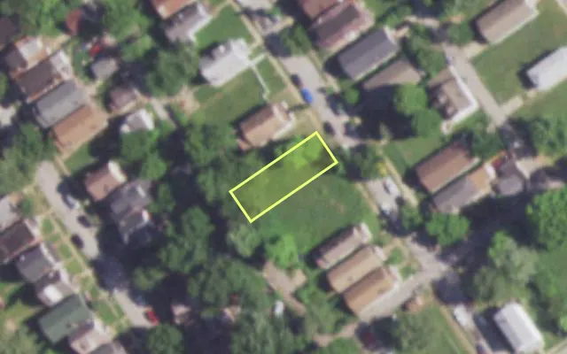 Aerial view of 4928 LEAHY AV — vacant lot, St. Louis with approximate parcel outline