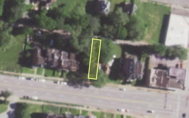 Aerial view of 5027 PAGE BLVD — vacant lot, St. Louis with approximate parcel outline
