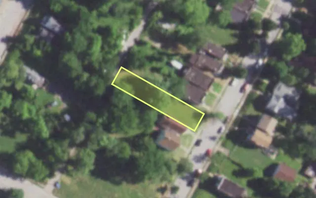 Aerial view of 2523 SEMPLE AV — vacant lot, St. Louis with approximate parcel outline