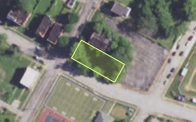 Aerial view of 2940 PRAIRIE AV — vacant lot, St. Louis with approximate parcel outline