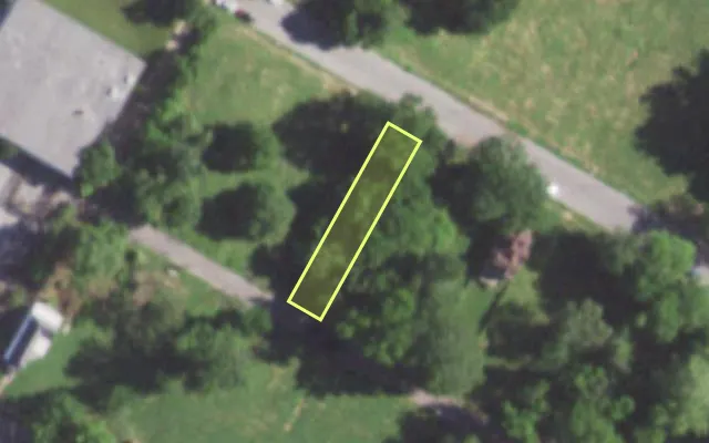 Aerial view of 5708 LOTUS AV — vacant lot, St. Louis with approximate parcel outline