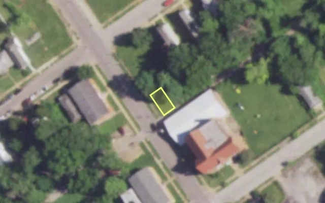 Aerial view of 5715 THEKLA AV — vacant lot, St. Louis with approximate parcel outline