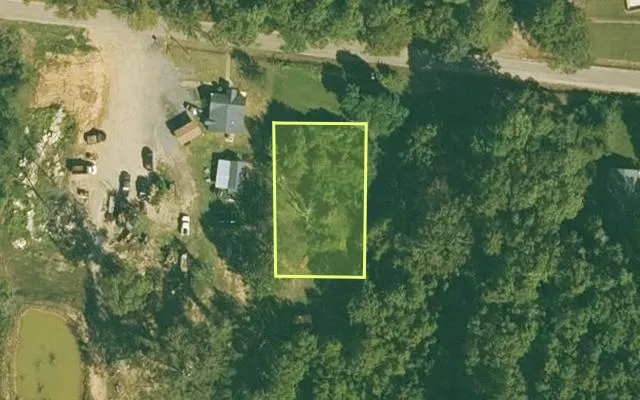 Aerial view of DREW County parcel 703-03782-000 — Arkansas post-auction with approximate parcel outline