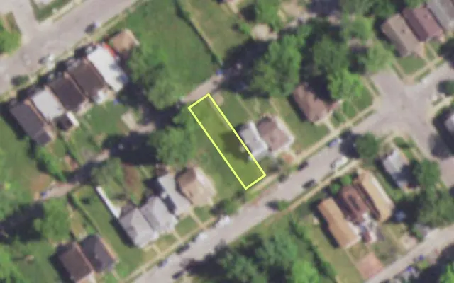 Aerial view of 5375 ARLINGTON AV — vacant lot, St. Louis with approximate parcel outline