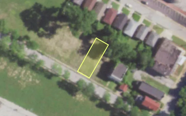 Aerial view of 4927 ALDINE PL — vacant lot, St. Louis with approximate parcel outline