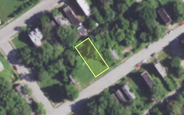 Aerial view of 2033 GANO AV — vacant lot, St. Louis with approximate parcel outline