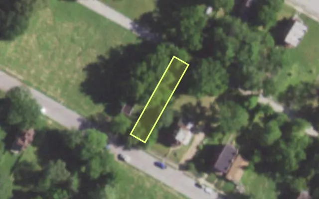 Aerial view of 5637 LOTUS AV — vacant lot, St. Louis with approximate parcel outline