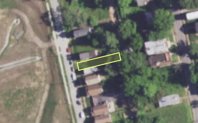 Aerial view of 8224 FREDERICK ST — vacant lot, St. Louis with approximate parcel outline