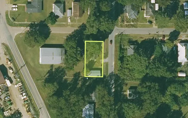 Aerial view of PHILLIPS County parcel 703-02835-000 — Arkansas post-auction with approximate parcel outline