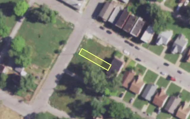 Aerial view of 2518 PRAIRIE AV — vacant lot, St. Louis with approximate parcel outline