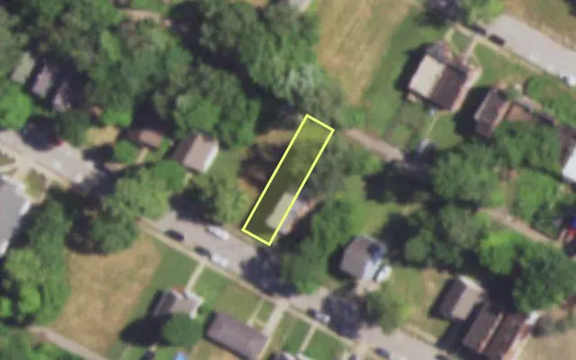 Aerial view of 4551 ST FERDINAND AV — vacant lot, St. Louis with approximate parcel outline