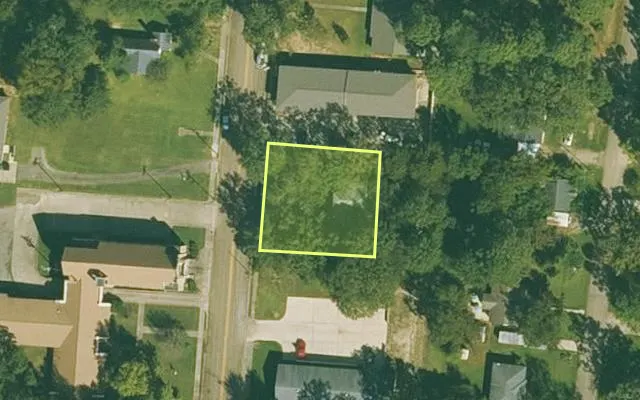 Aerial view of DREW County parcel 703-00610-000 — Arkansas post-auction with approximate parcel outline