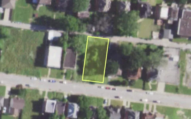 Aerial view of 5335 VERNON AV — vacant lot, St. Louis with approximate parcel outline