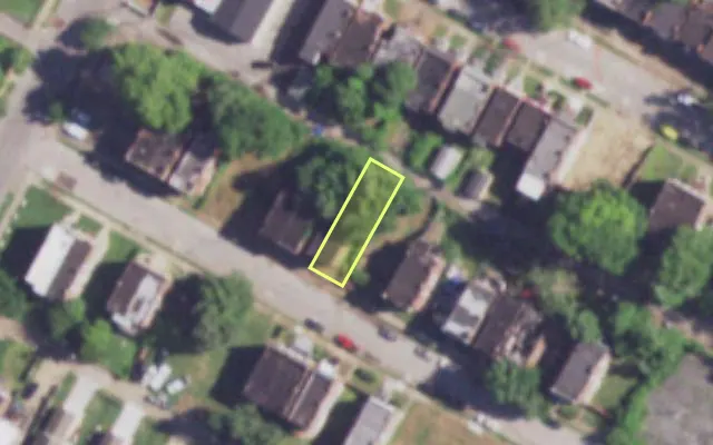 Aerial view of 4047 KENNERLY AV — vacant lot, St. Louis with approximate parcel outline