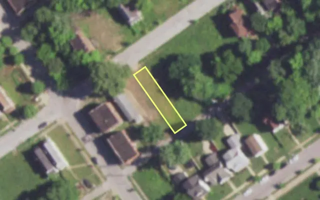 Aerial view of 5310 GERALDINE AV — vacant lot, St. Louis with approximate parcel outline