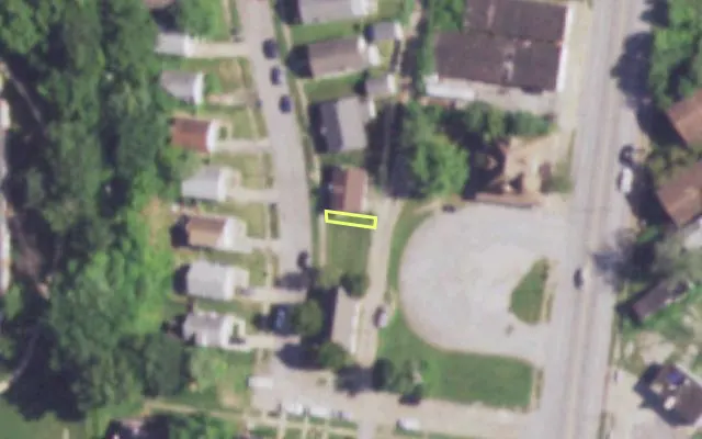 Aerial view of 8450 H CONCORD PL — vacant lot, St. Louis with approximate parcel outline