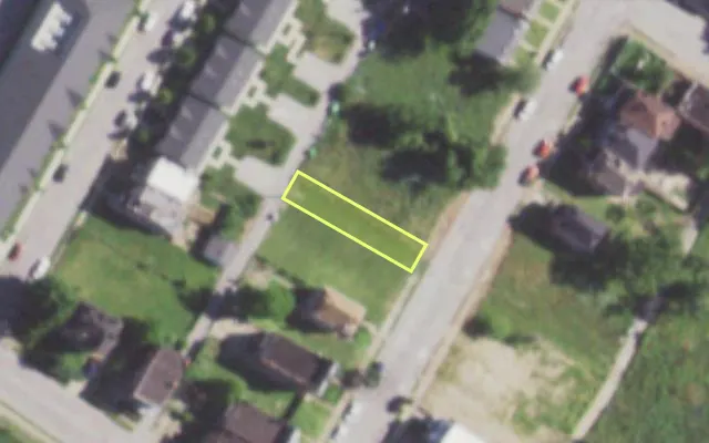 Aerial view of 1379 BELT AV — vacant lot, St. Louis with approximate parcel outline